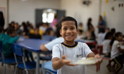 Pesquisa sobre nova merenda escolar tem alto grau de satisfação em Volta Redonda